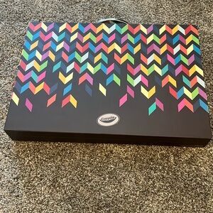 Crayola Brief Case coloring set